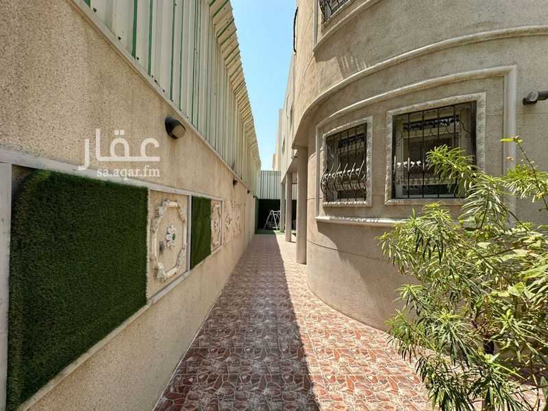 4 bedroom villa in At Tahliyah, Eastern Province 4
