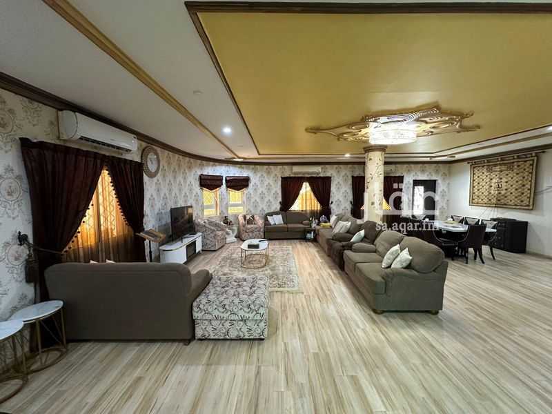 4 bedroom villa in At Tahliyah, Eastern Province 7