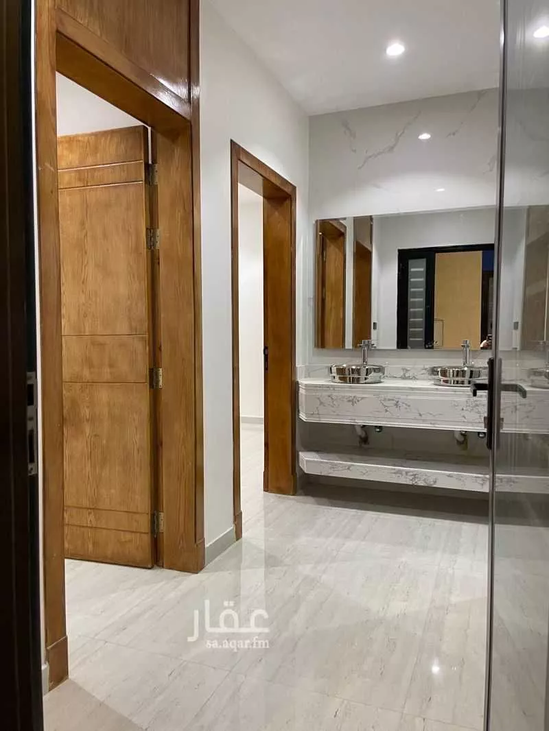 5 bedroom villa in As Sawari 4