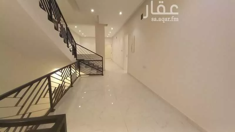 4 bedroom villa in Al Shiraa 13