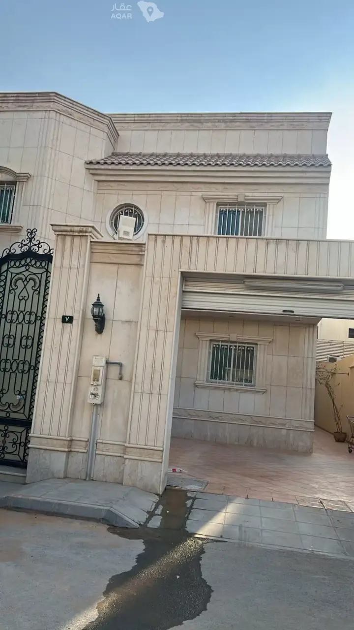 فيلا 5 غرف في الندى، الرياض