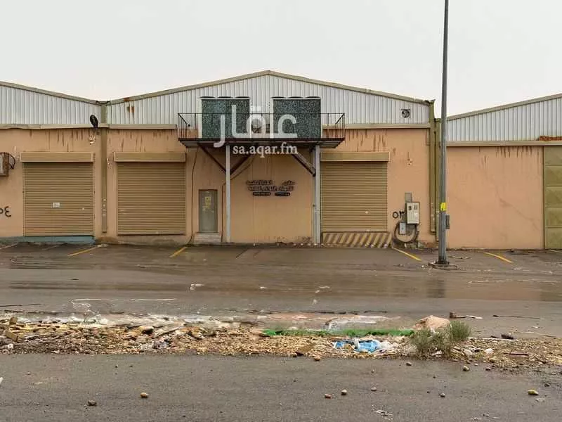 warehouse in Al Aziziyah, Riyadh 2