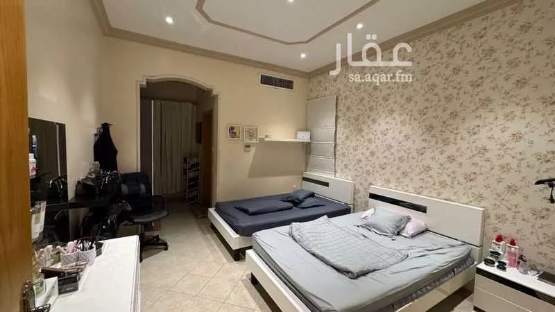 4 bedroom villa in Al Yarmouk 5