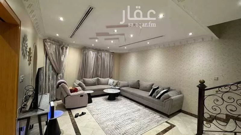 4 bedroom villa in Al Yarmouk 6