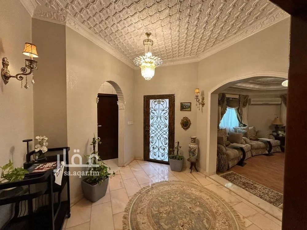 6 bedroom villa in Ar Rakah Al Janubiyah 3