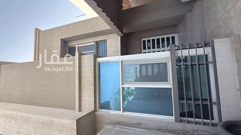 4 bedroom villa in At Tahliyah, Eastern Province 3