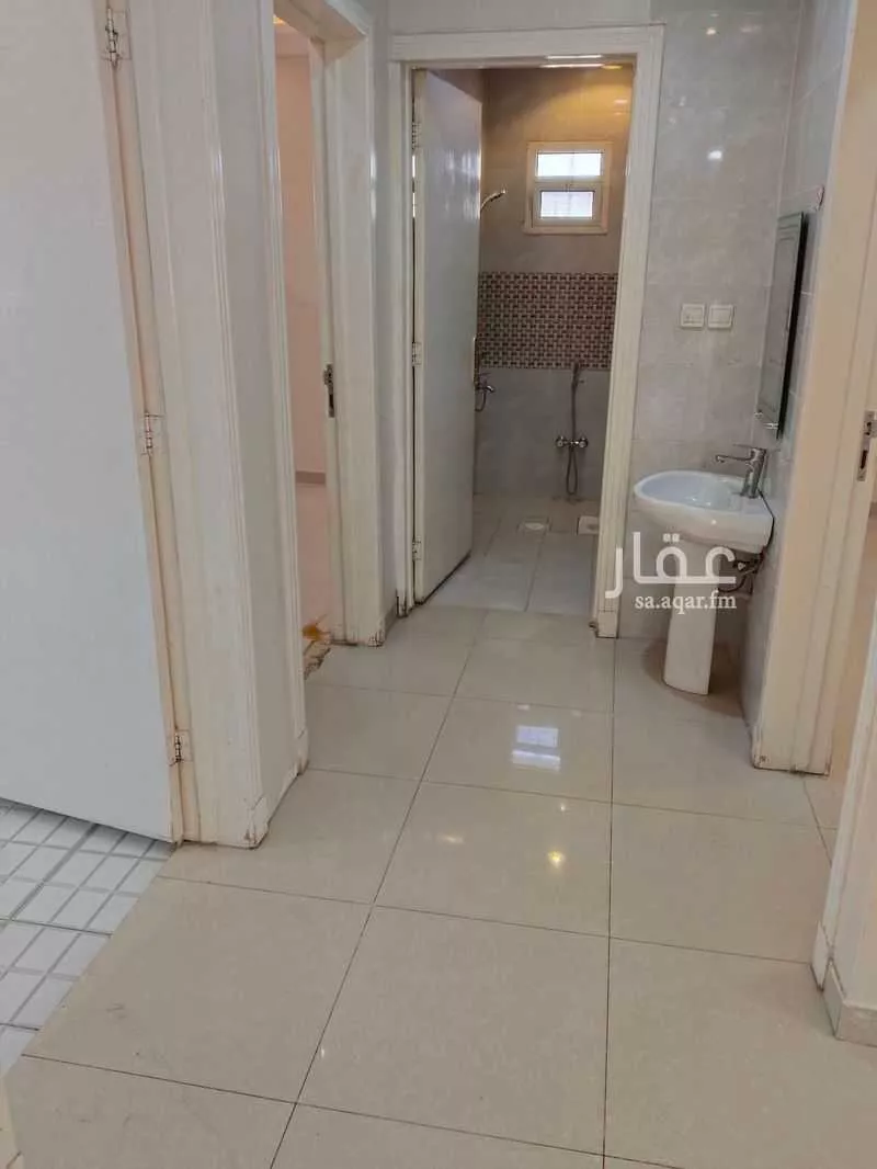 3 bedroom apartment in Tuwaiq, Riyadh 4