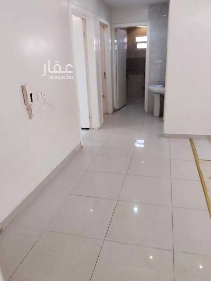 3 bedroom apartment in Tuwaiq, Riyadh 2