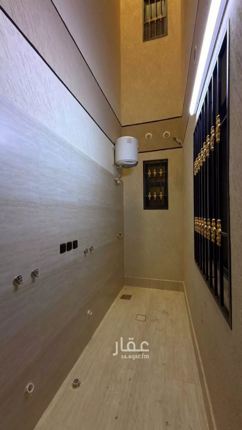 5 bedroom apartment in Al Difa, Madinah 8