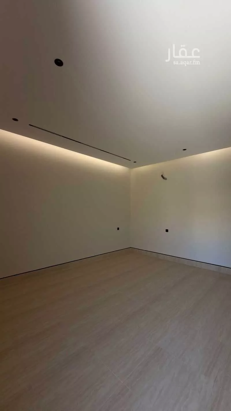 5 bedroom apartment in Al Difa, Madinah 6