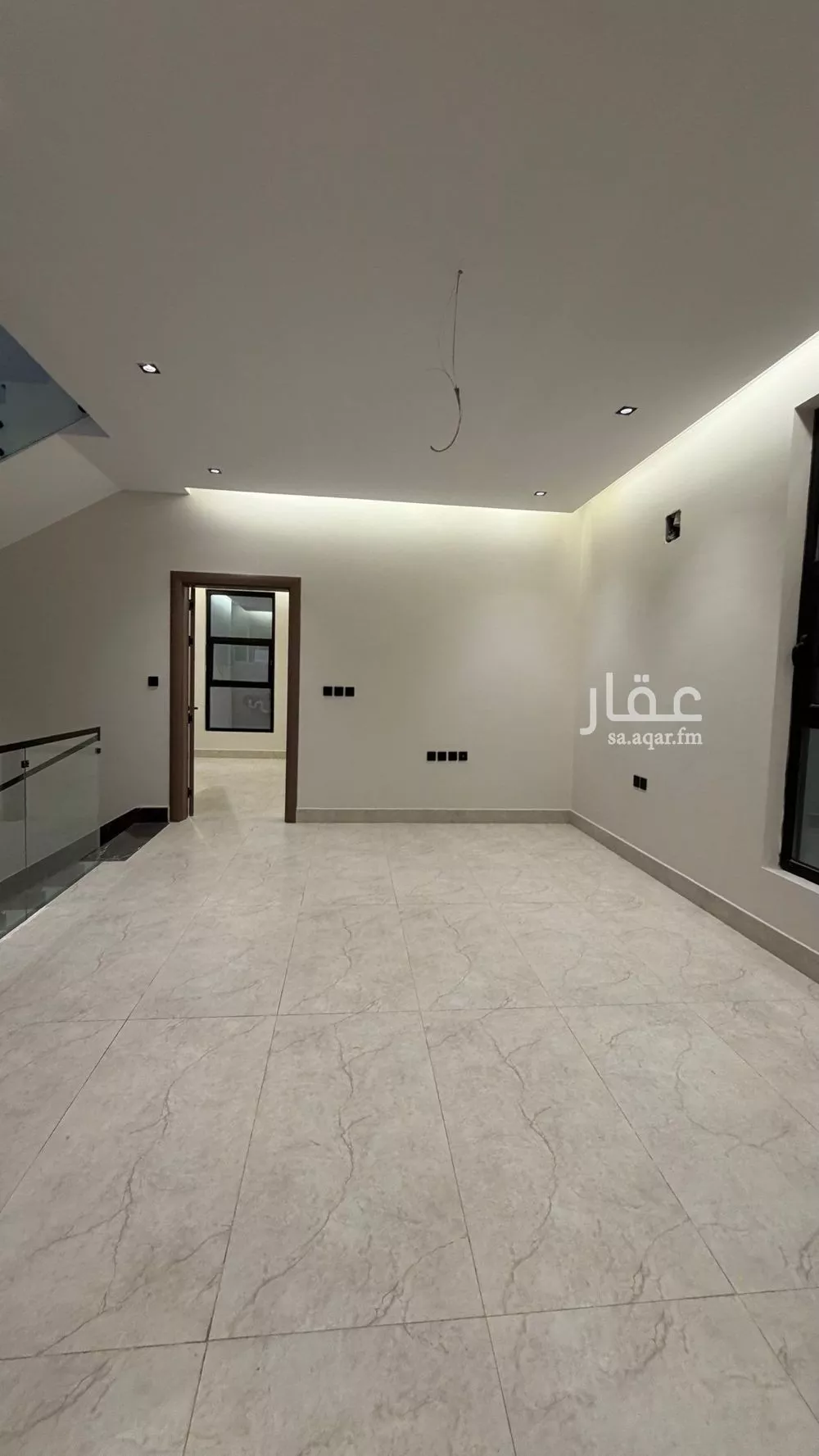 9 bedroom villa in At Tahliyah, Eastern Province 8