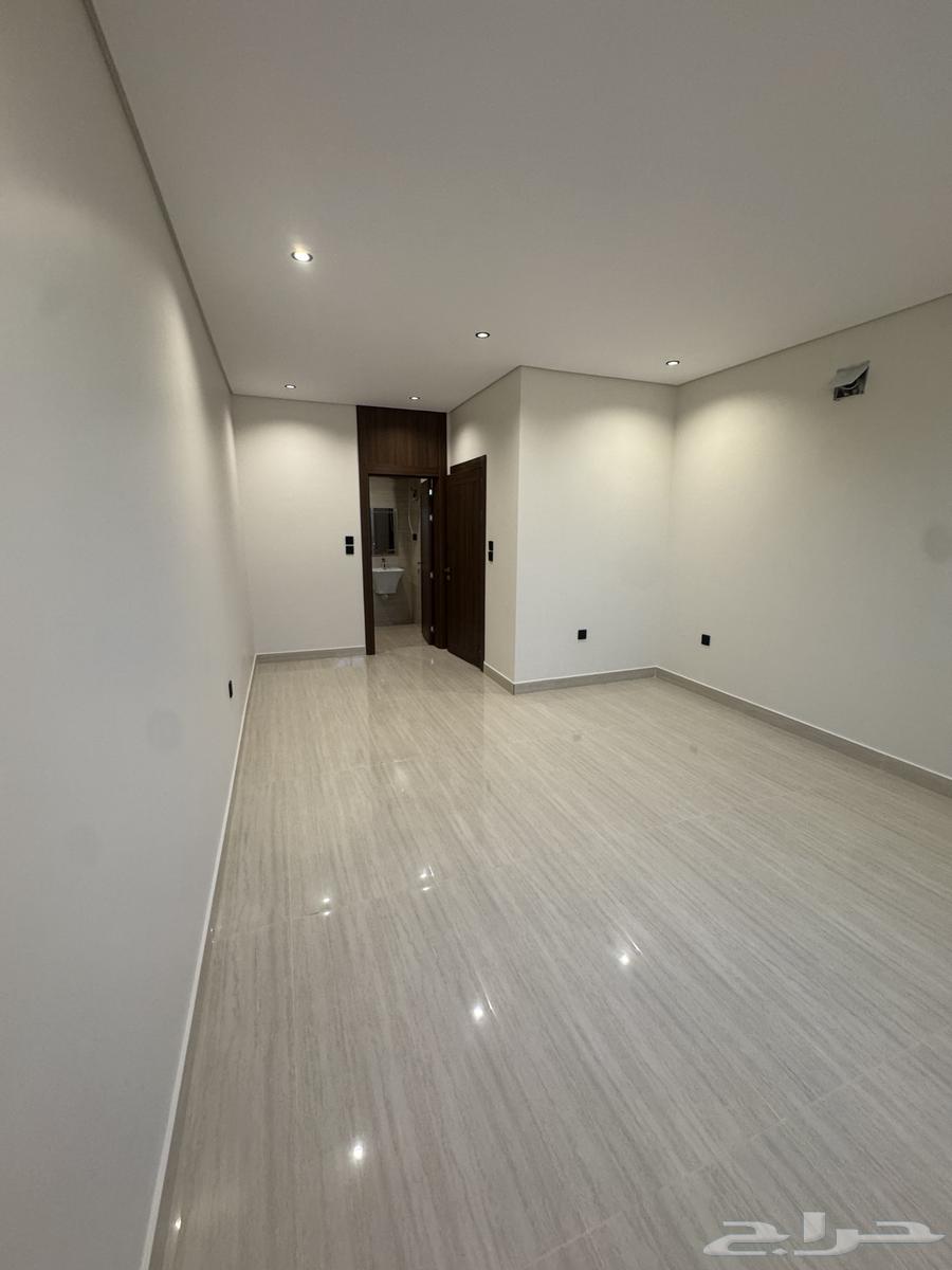 3 bedroom apartment in Al Bahr, Eastern Province 17