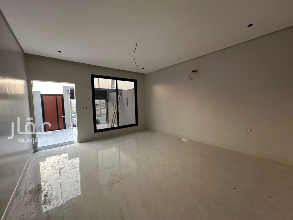 7 bedroom villa in Al Aqiq 3