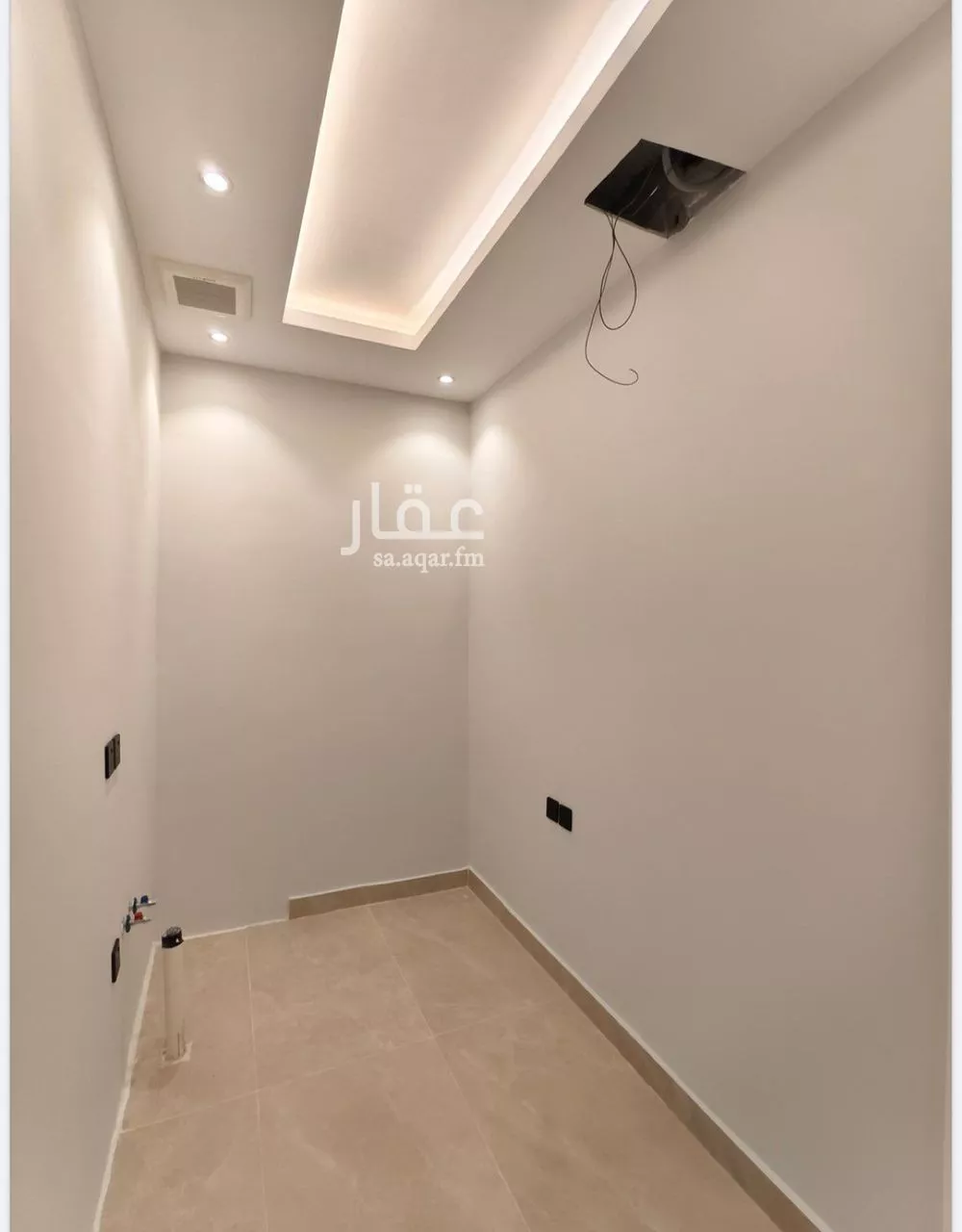 1 bedroom apartment in Al Falah 4