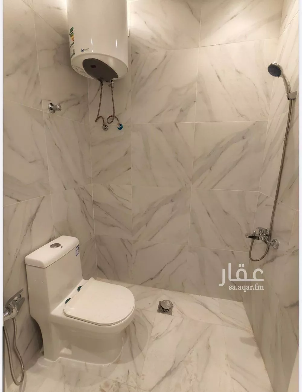 1 bedroom apartment in Al Falah 7