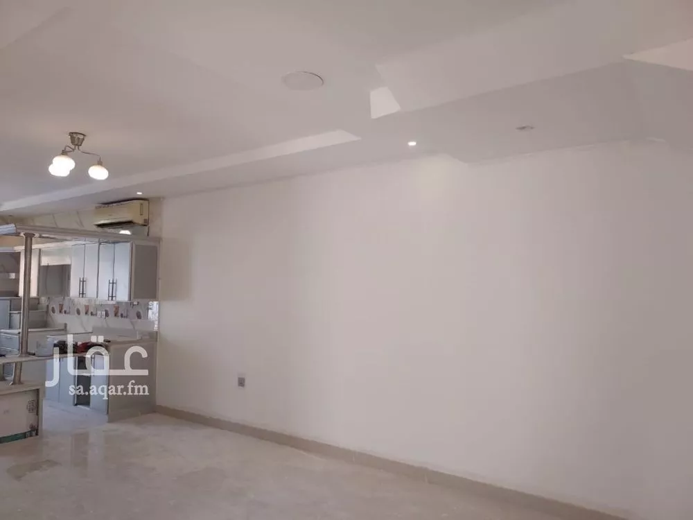 5 bedroom villa in At Tahliyah 12