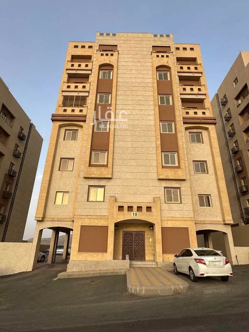 شقة في الحمراء و ام الجود