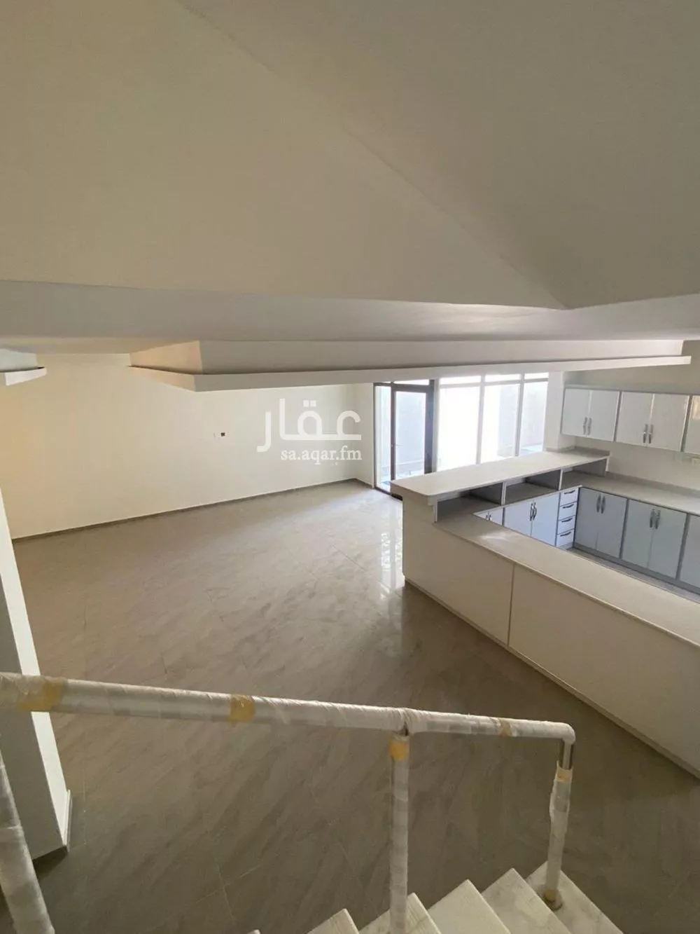 8 bedroom villa in Al Buhairah 11