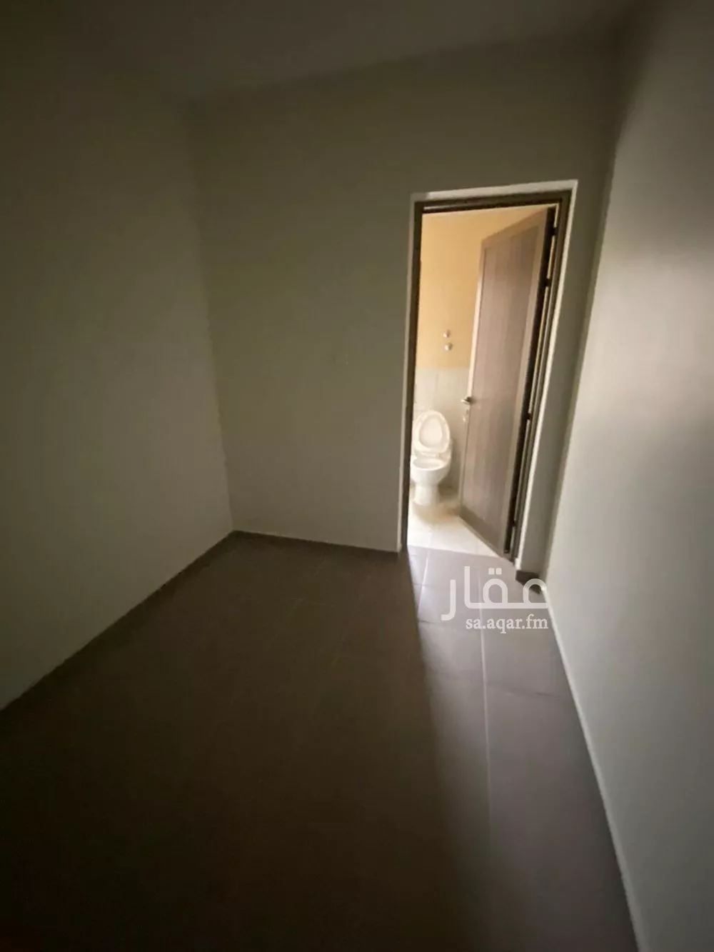 8 bedroom villa in Al Buhairah 16