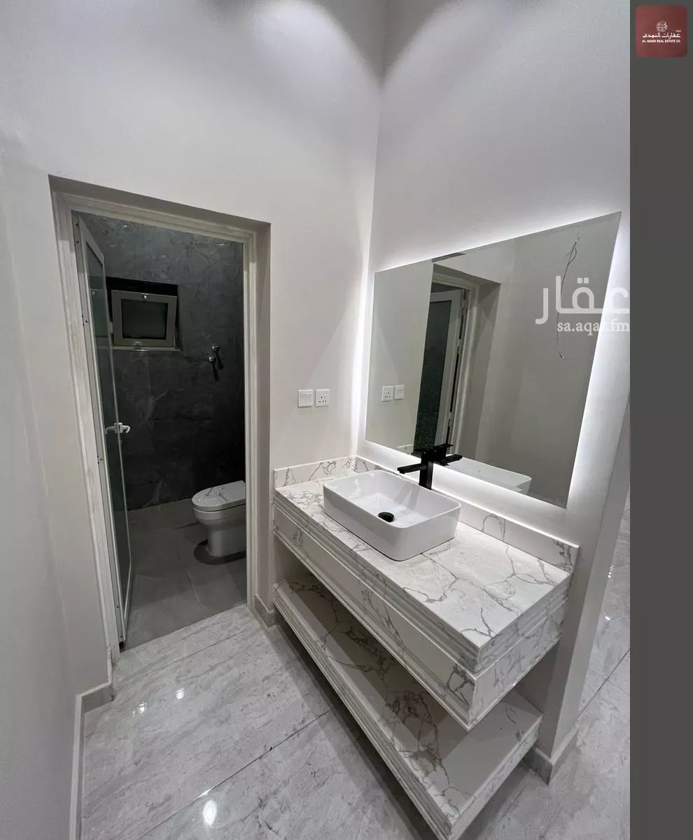 فيلا 6 غرف في البحيرة 23