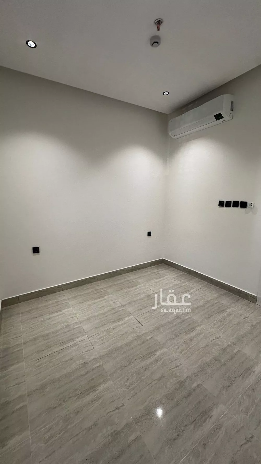 750 sqm building in Dhahrat Laban 2