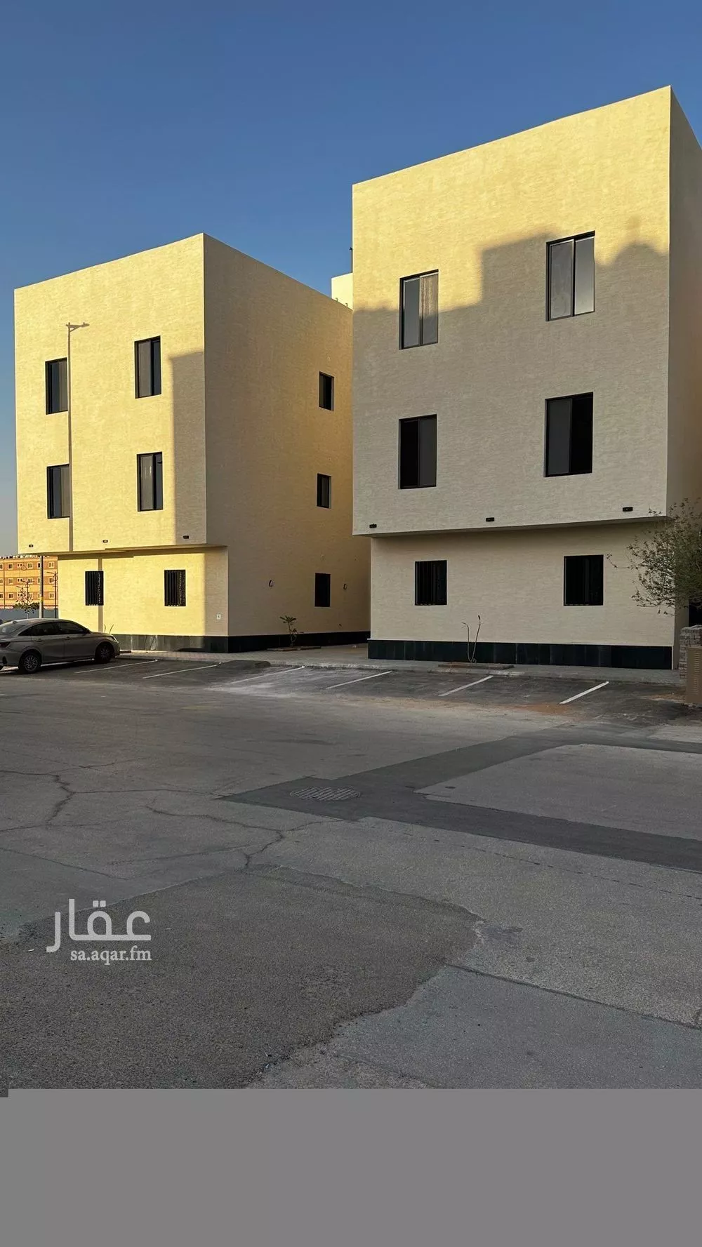 750 sqm building in Dhahrat Laban 3