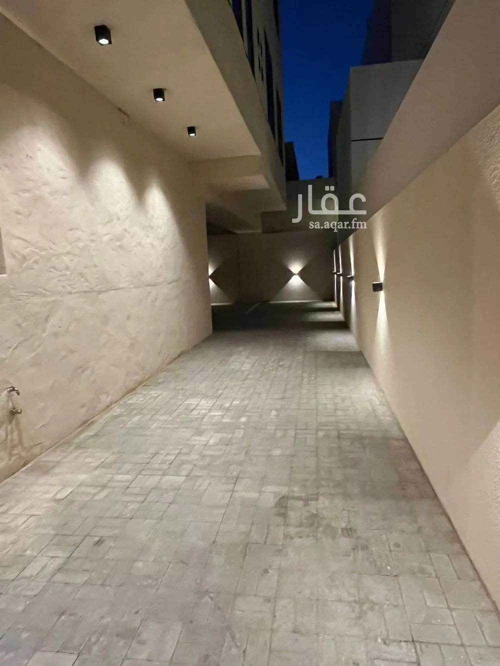 عمارة 400 م² في المهدية 6