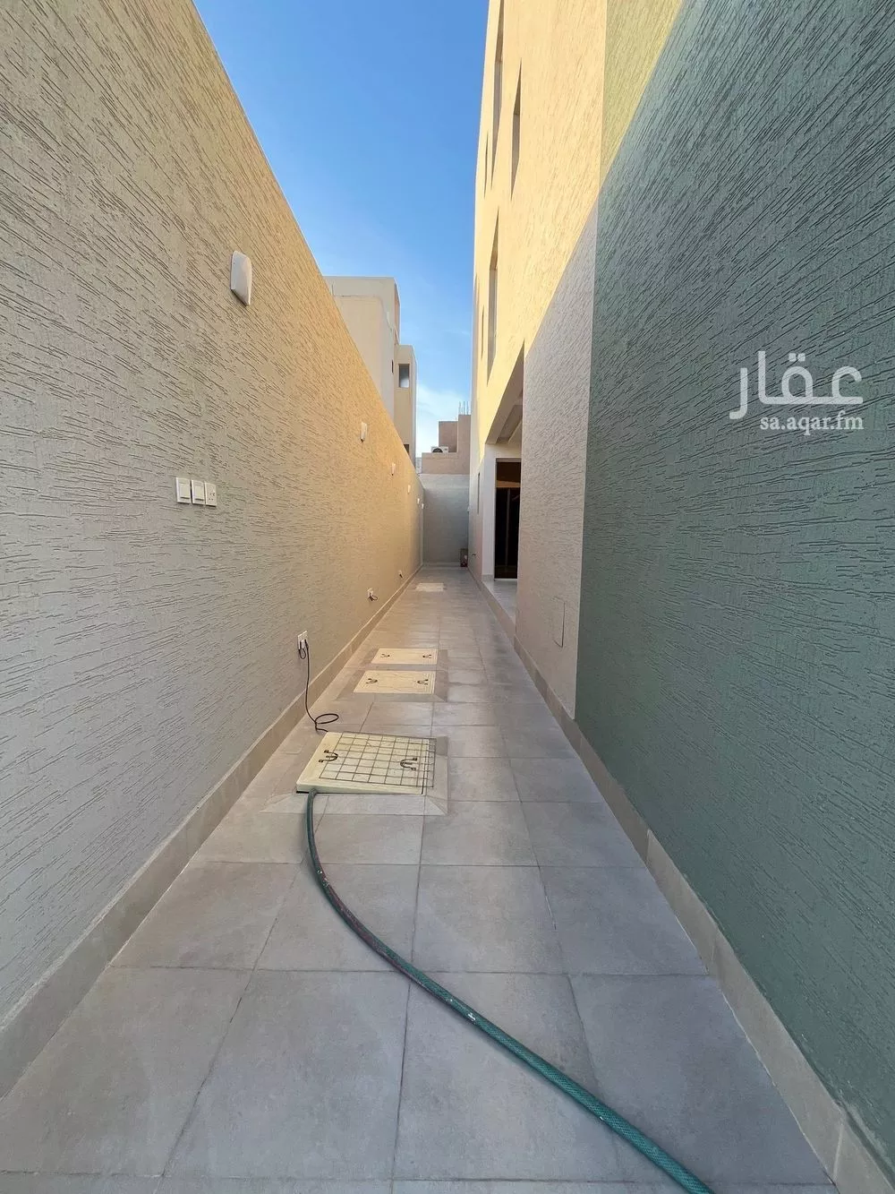 عمارة 400 م² في المهدية 10