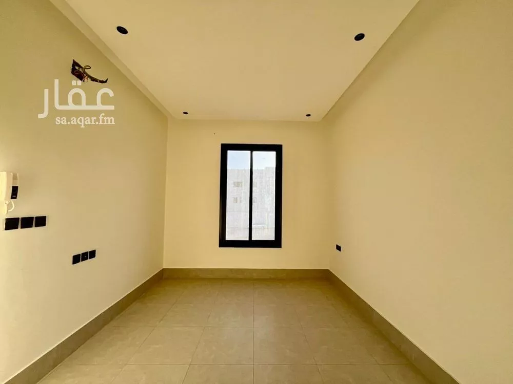 400 sqm building in Al Mahdiyyah 11