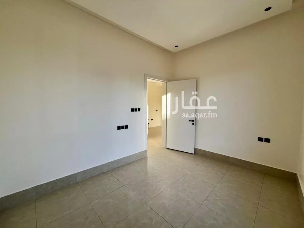 400 sqm building in Al Mahdiyyah 15