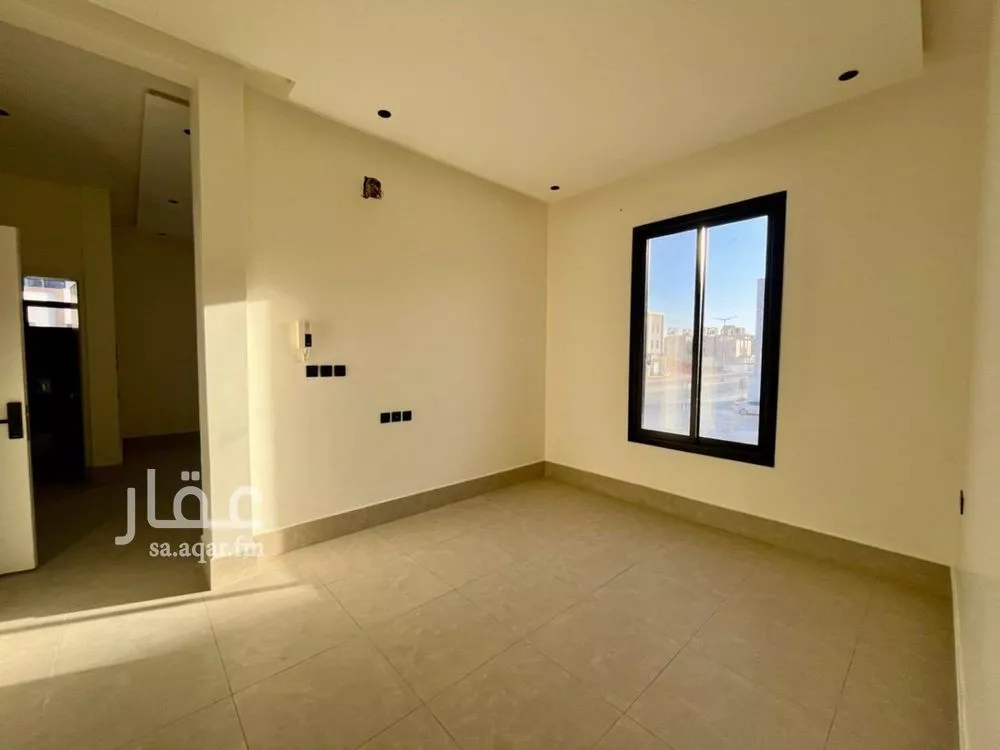 400 sqm building in Al Mahdiyyah 7