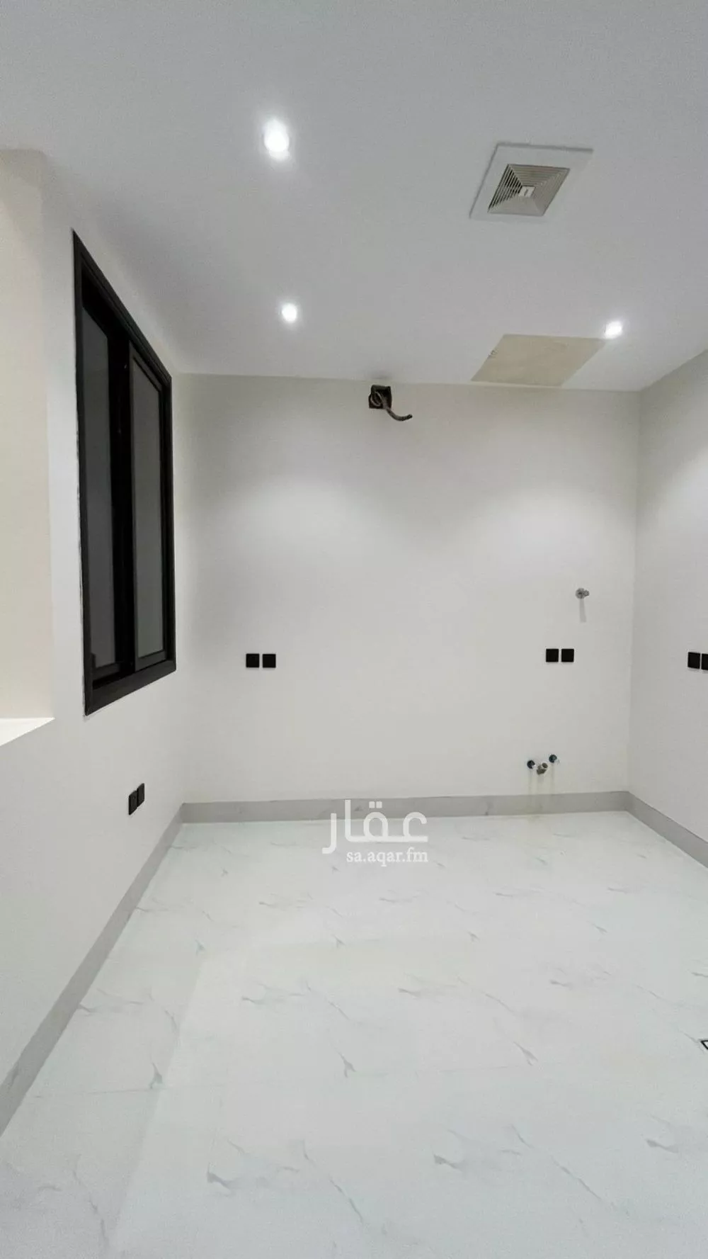 عمارة 400 م² في المهدية 16