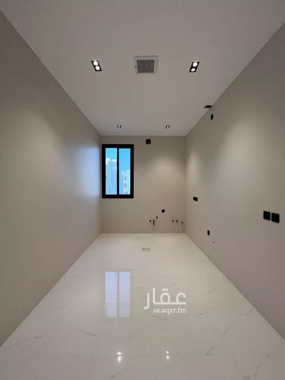 عمارة 400 م² في المهدية 17