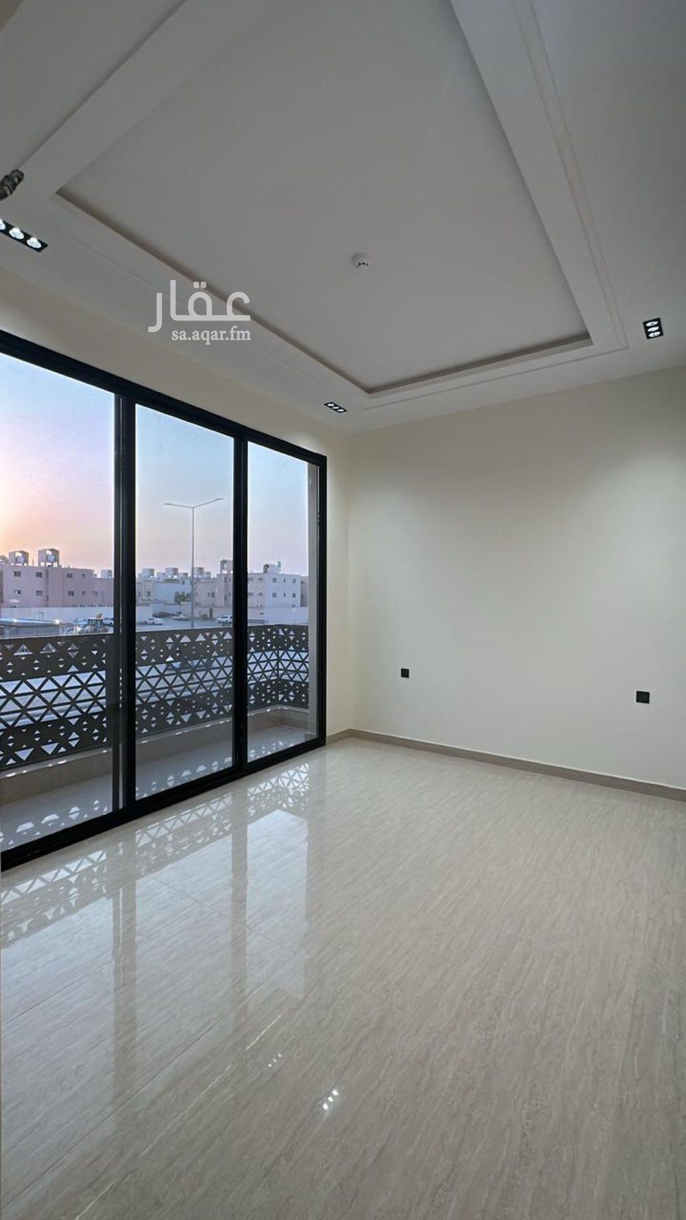 90 bedroom building in Tuwaiq, Riyadh 9