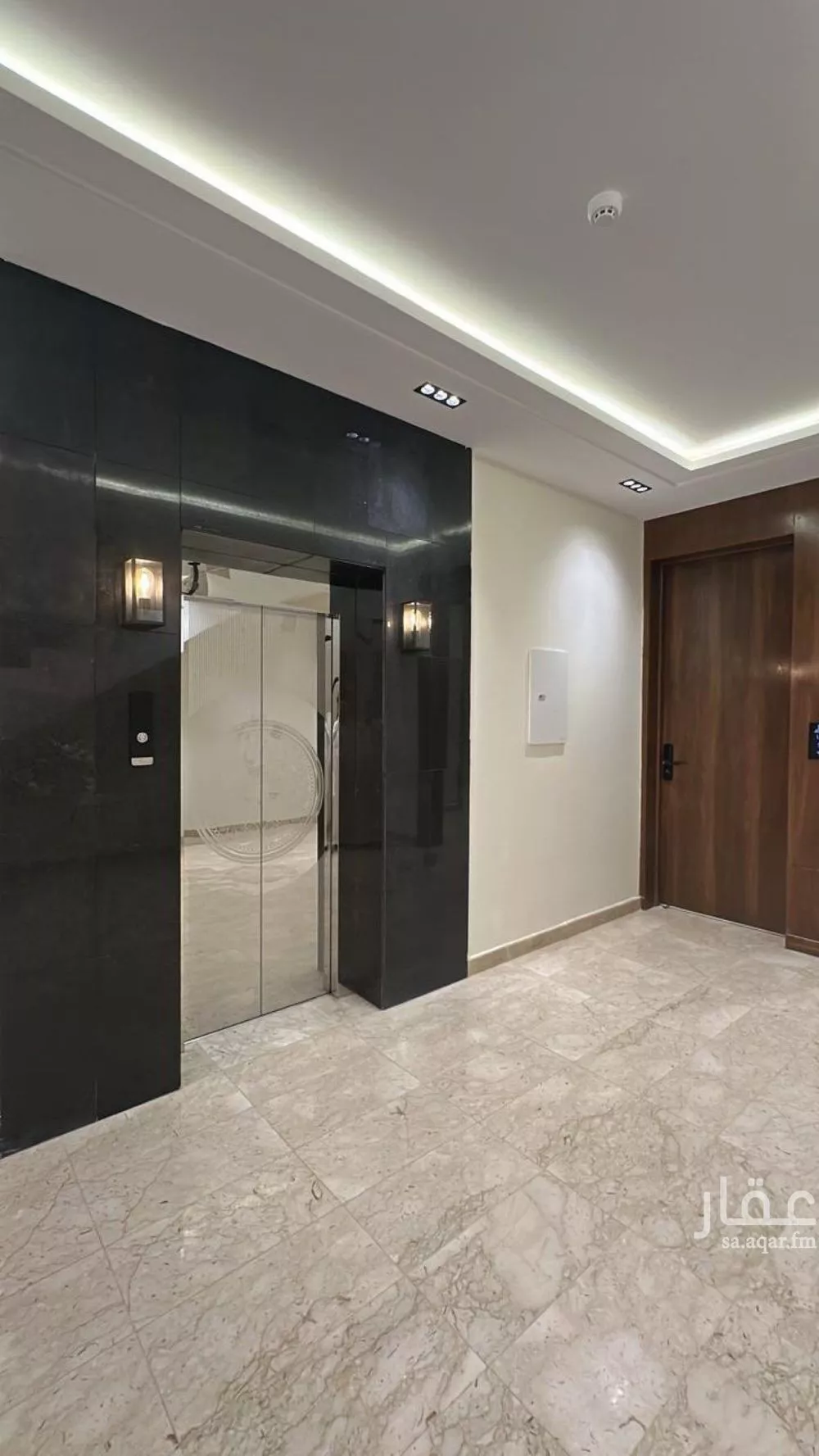 عمارة 840 م² في طويق 10