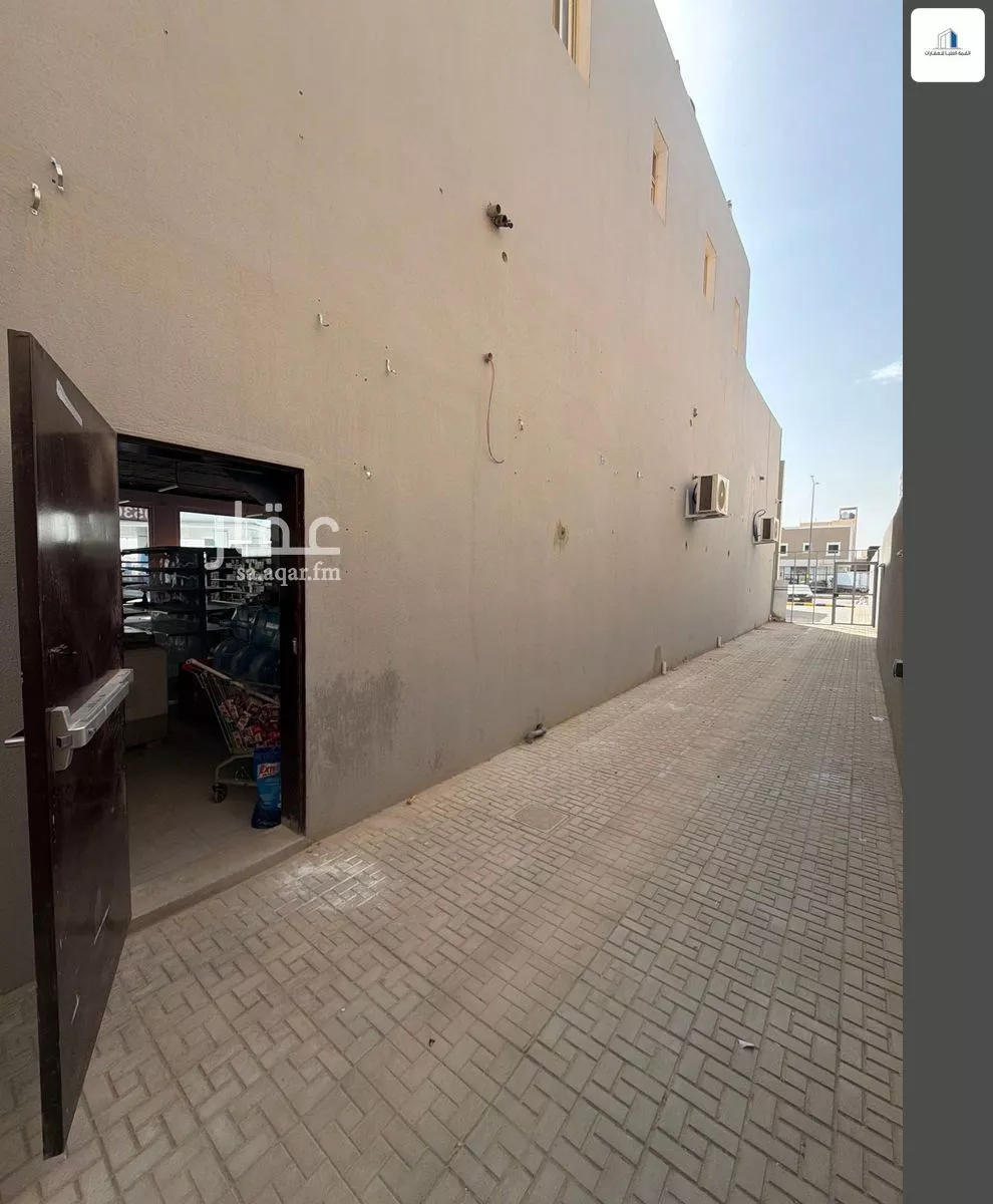 محل 530 م² في طويق 10