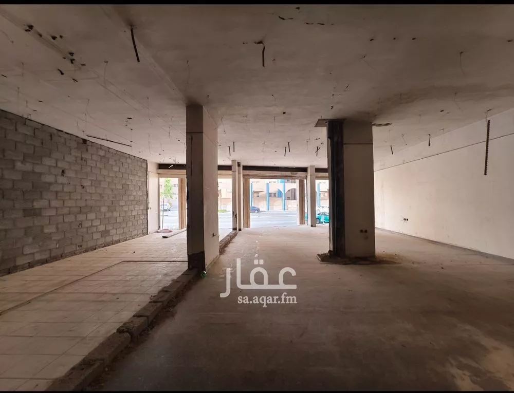 محل 103 م² في المربع 7