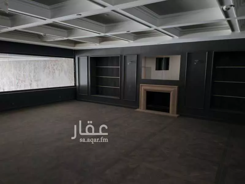 محل 1500 م² في الربيع 9