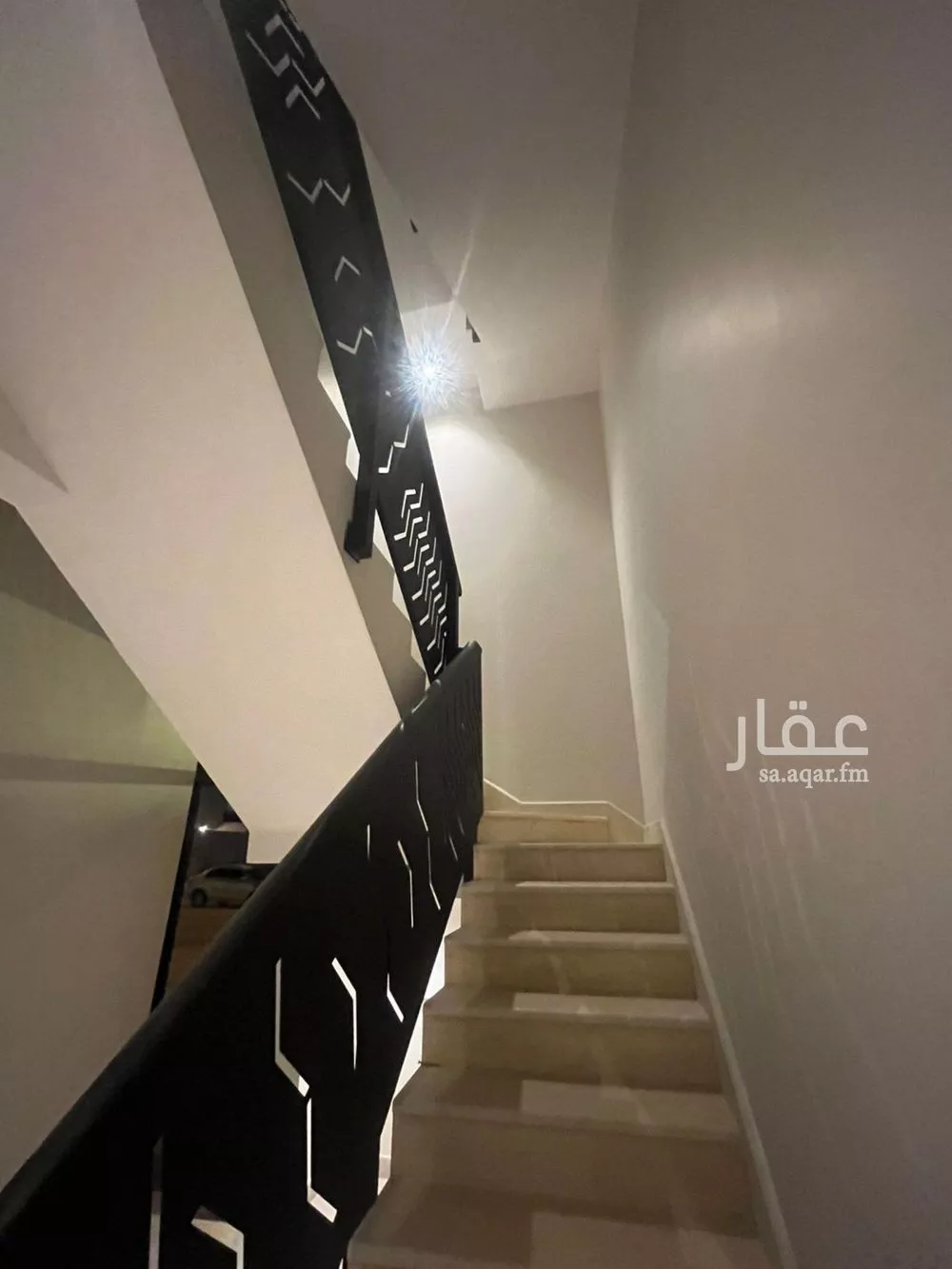 400 sqm building in Al Mahdiyyah 11
