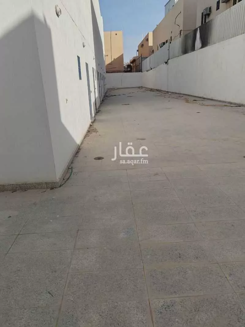 عمارة 870 م² في المنار 5