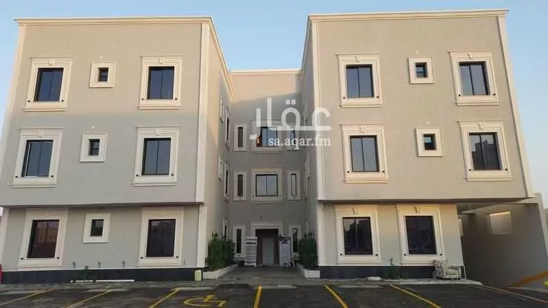 900 sqm building in Dhahrat Laban 12