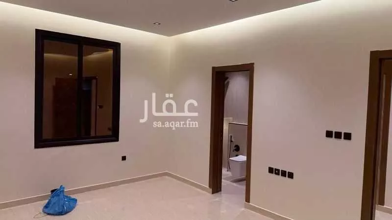 900 sqm building in Dhahrat Laban 18