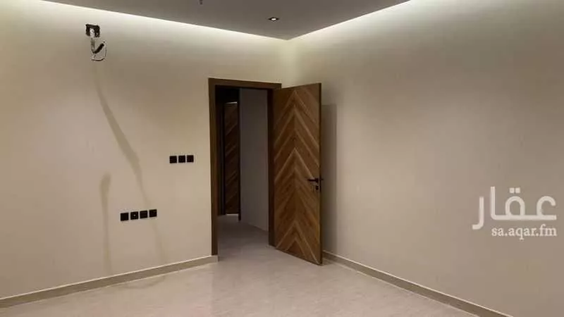 900 sqm building in Dhahrat Laban 4