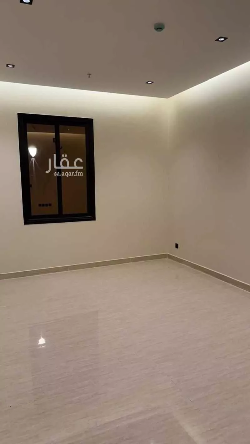 900 sqm building in Dhahrat Laban 6