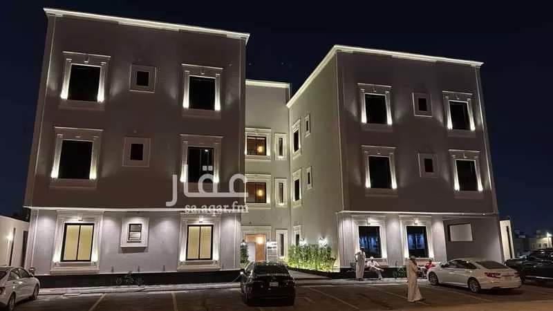 900 sqm building in Dhahrat Laban 7
