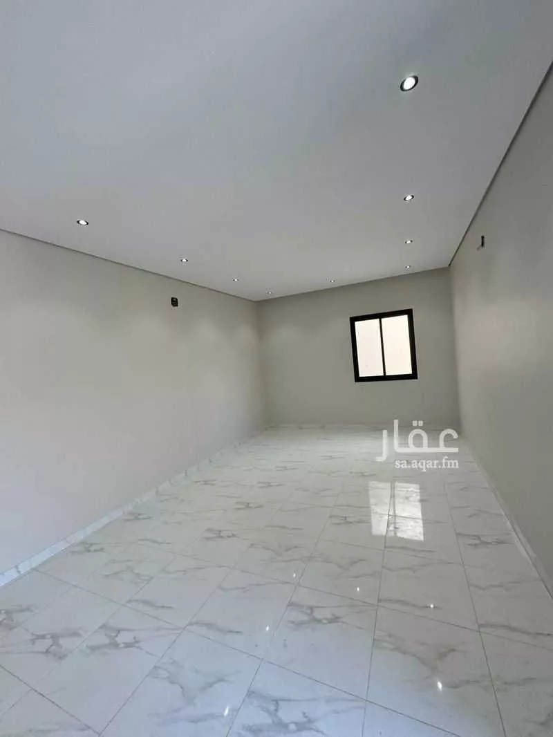 351 sqm building in Ash Sharq 2