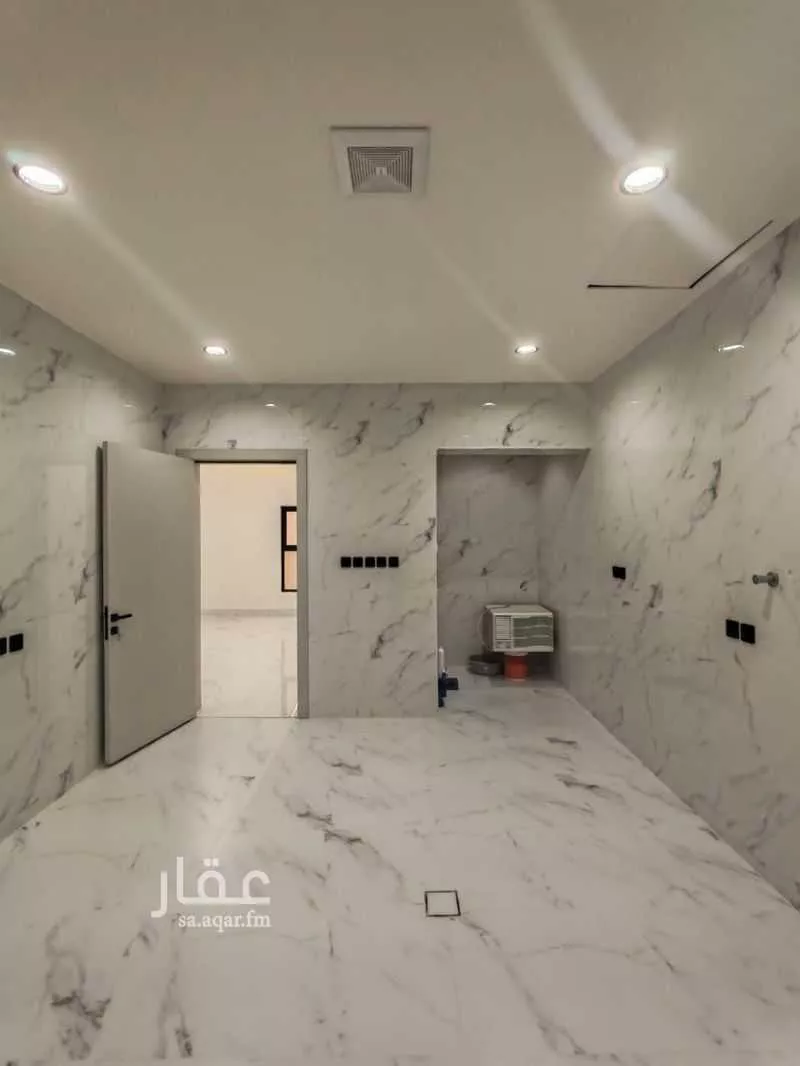 351 sqm building in Ash Sharq 13