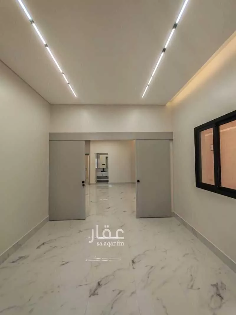 351 sqm building in Ash Sharq 14