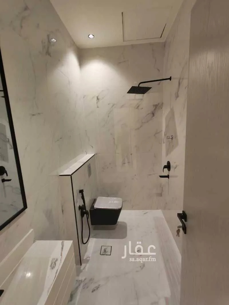 351 sqm building in Ash Sharq 6
