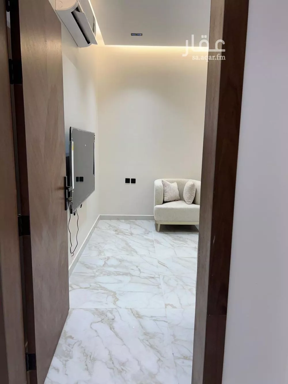 عمارة 497 م² في الضباط 8
